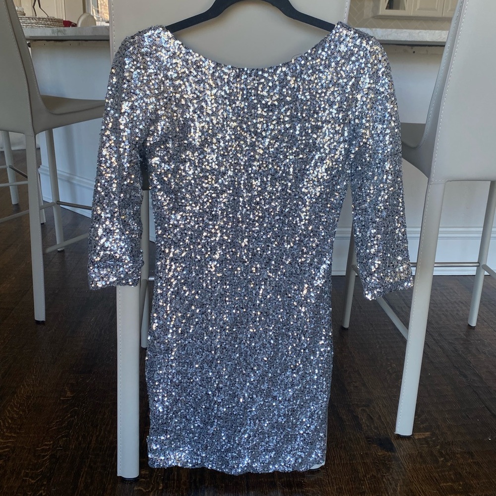 NWT Gianni Bini Fan Fav Gianna Sequined Dress - Silver